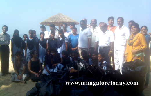 coast gurad clean up drive in mangalore